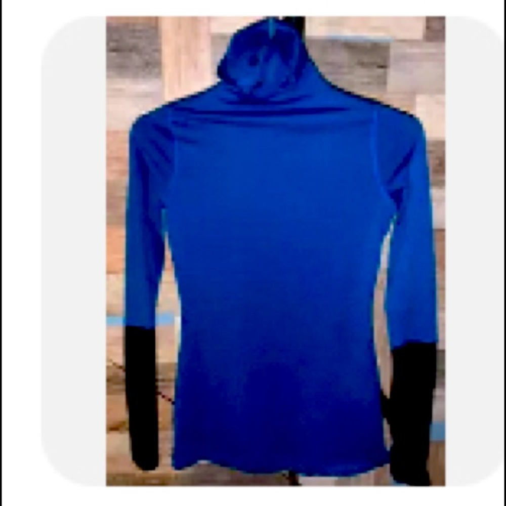 Lululemon Turtleneck size6